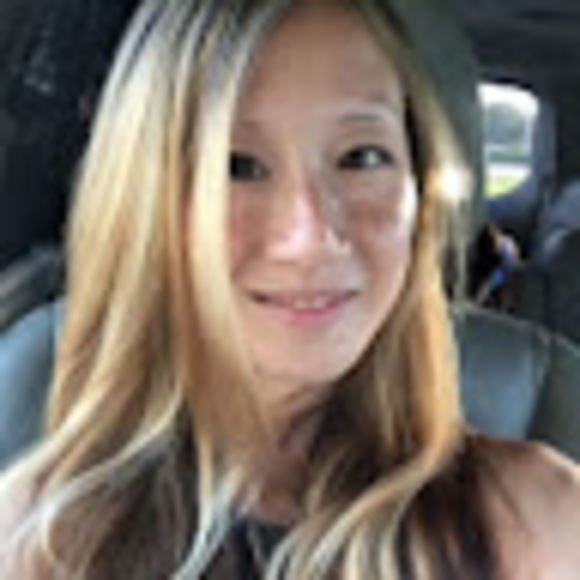 Meet your Posher, Elisa - Picture 1 of 1